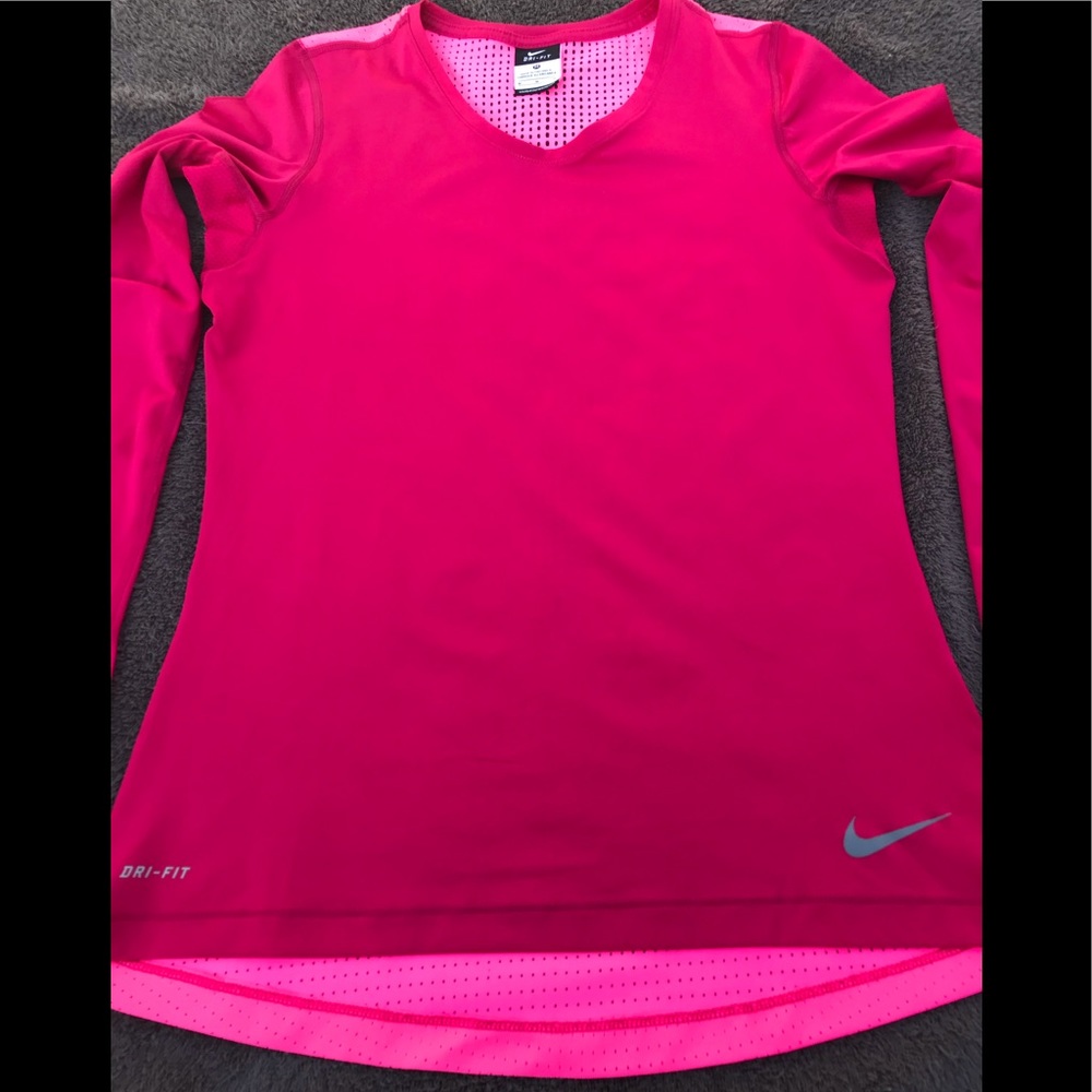 🆕 NEW WITHOUT TAGS NIKE DRI-FIT WOMENS SHIRT 🆕